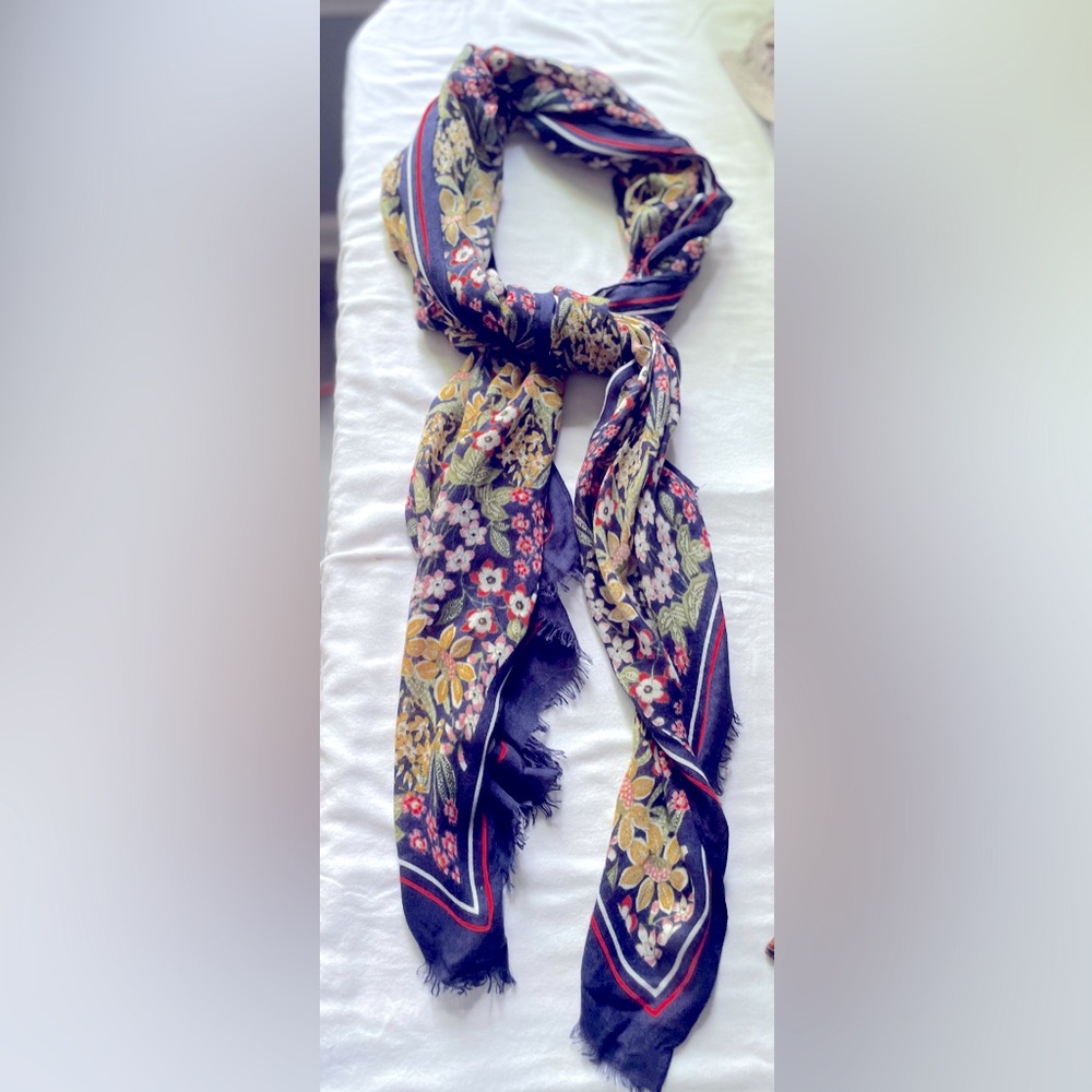 Talbot’s Navy Silk Blend AOP Floral Summer Women’s Scarf